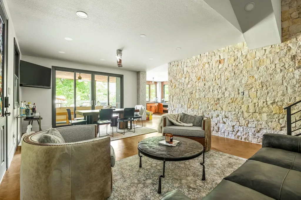 12417 River Bend Austin TX 78732