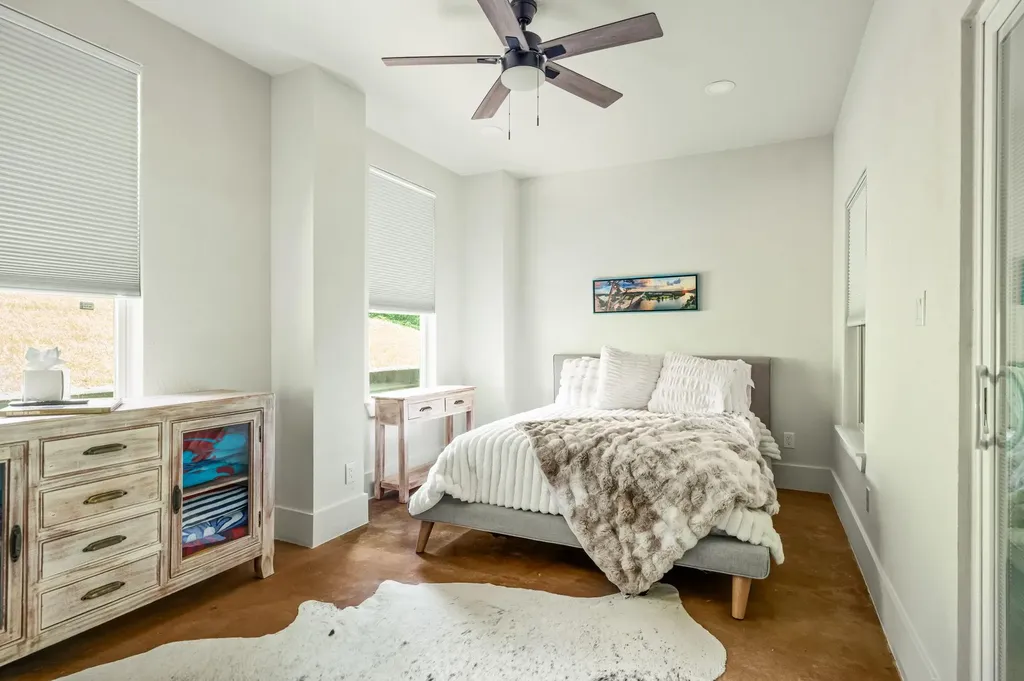 12417 River Bend Austin TX 78732