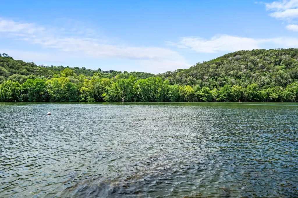 12417 River Bend Austin TX 78732