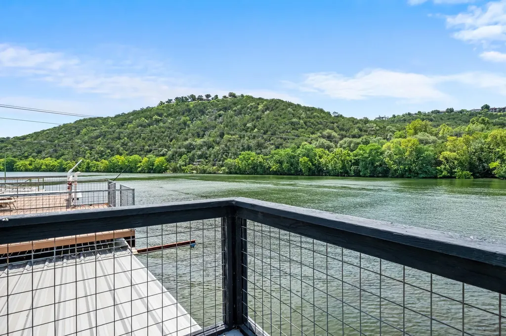 12417 River Bend Austin TX 78732