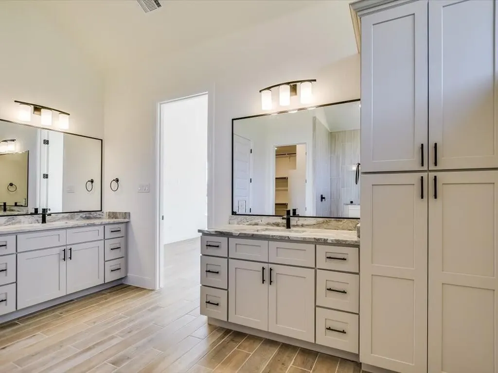 718 Indian Paint Boulevard Horseshoe Bay TX 78657