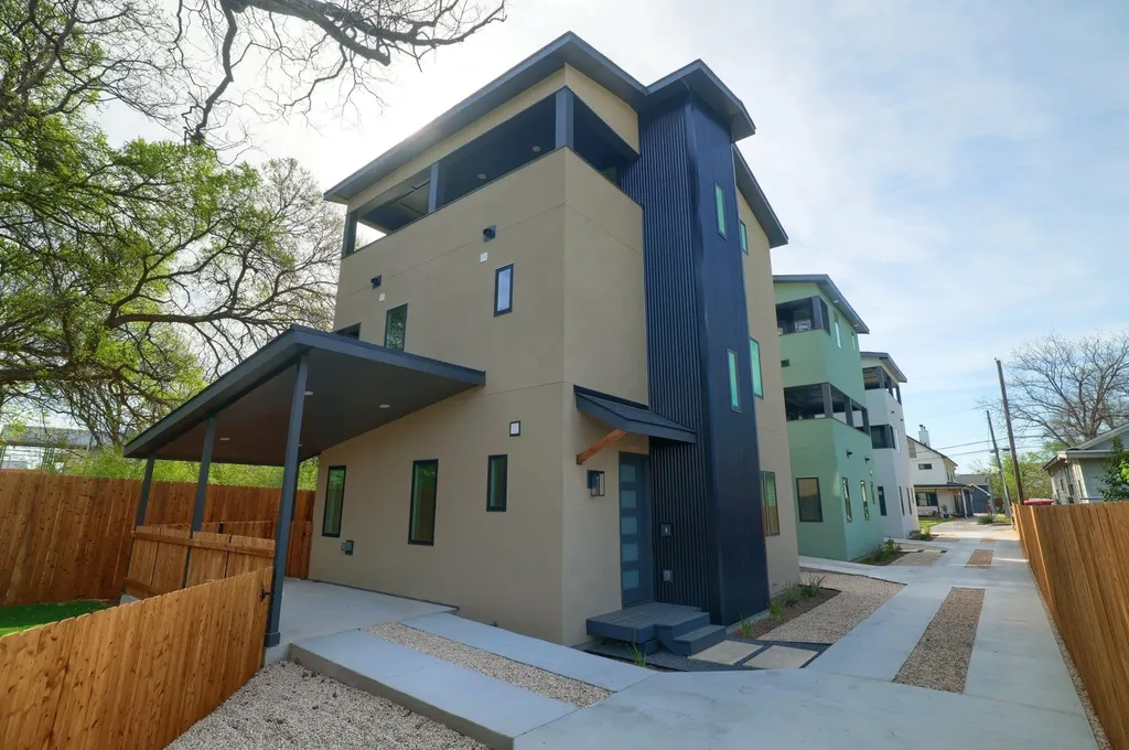 2818 E 22nd Street Austin TX 78722