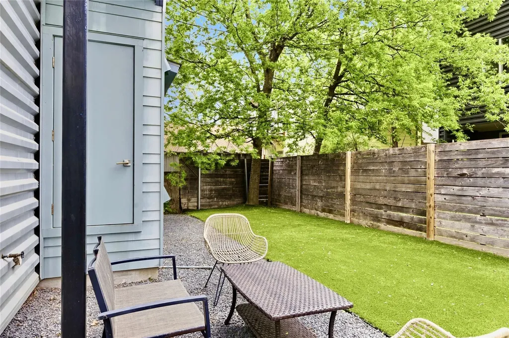 2202 Willow Street Austin TX 78702