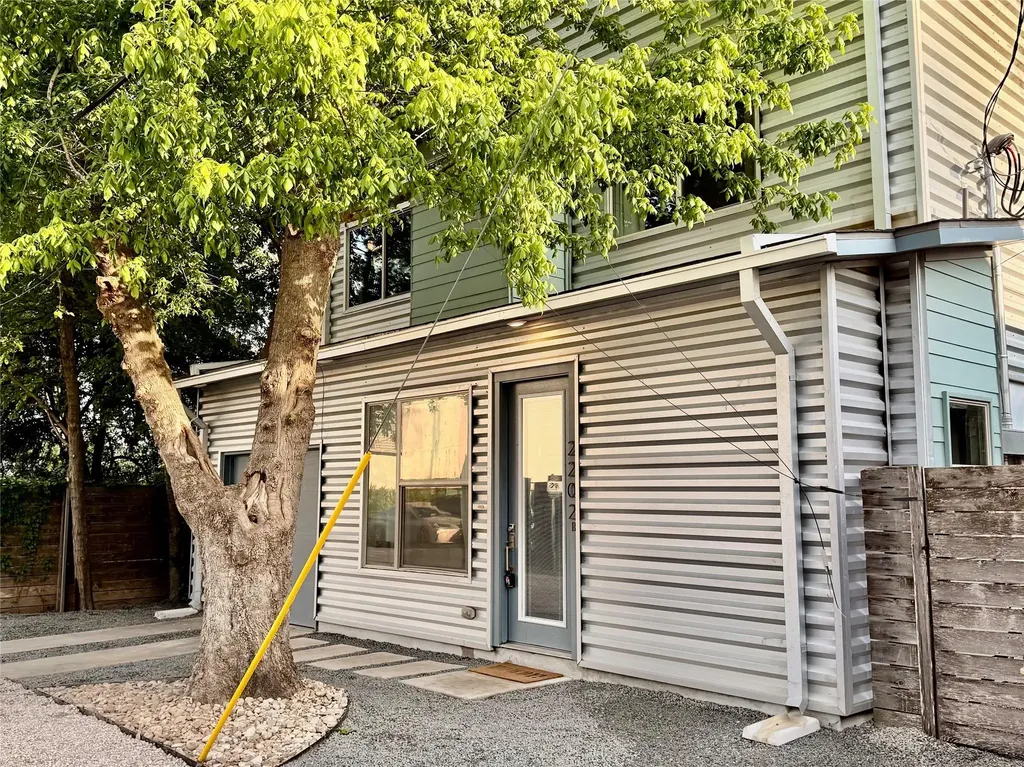 2202 Willow Street Austin TX 78702