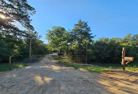 114 Fealy Road Red Rock TX 78662