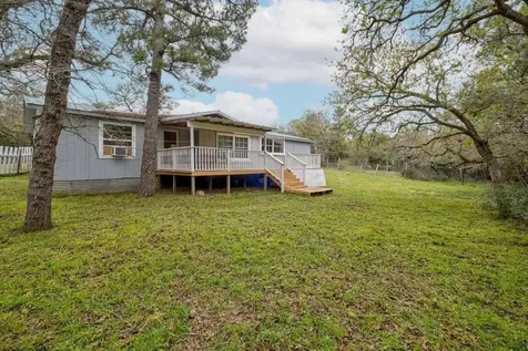 114 Fealy Road Red Rock TX 78662