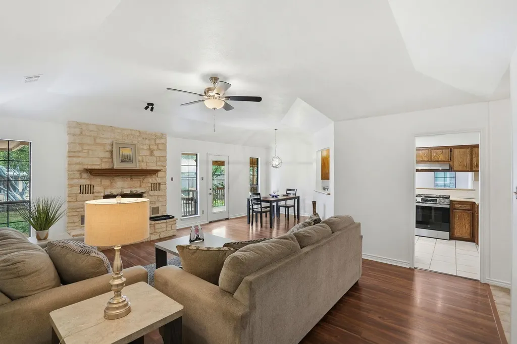 306 Woodstone Drive Georgetown TX 78628