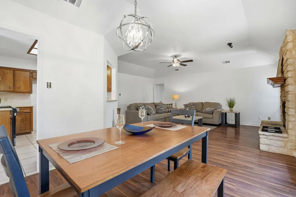 306 Woodstone Drive Georgetown TX 78628