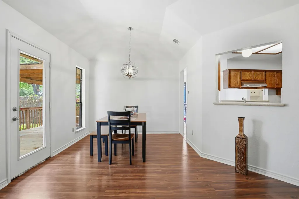 306 Woodstone Drive Georgetown TX 78628
