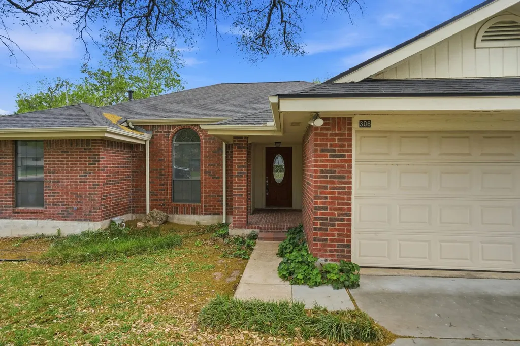 306 Woodstone Drive Georgetown TX 78628