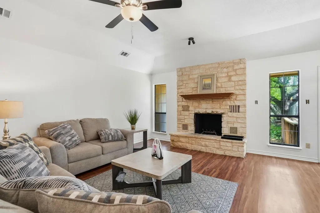 306 Woodstone Drive Georgetown TX 78628