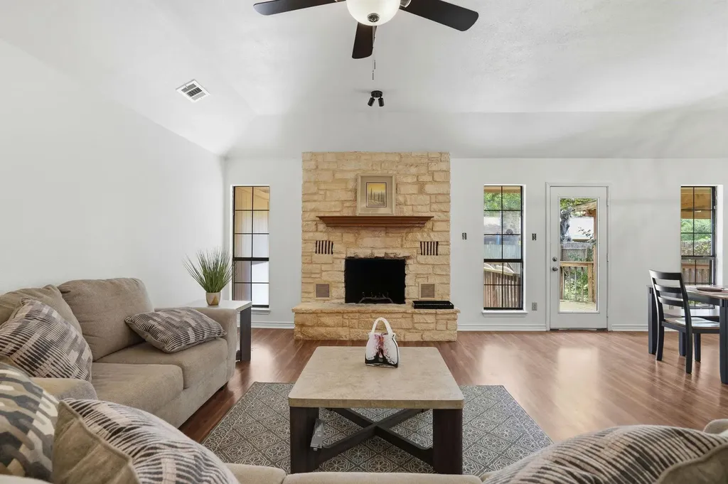 306 Woodstone Drive Georgetown TX 78628