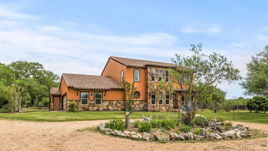 23802 Oscar Road Spicewood TX 78669