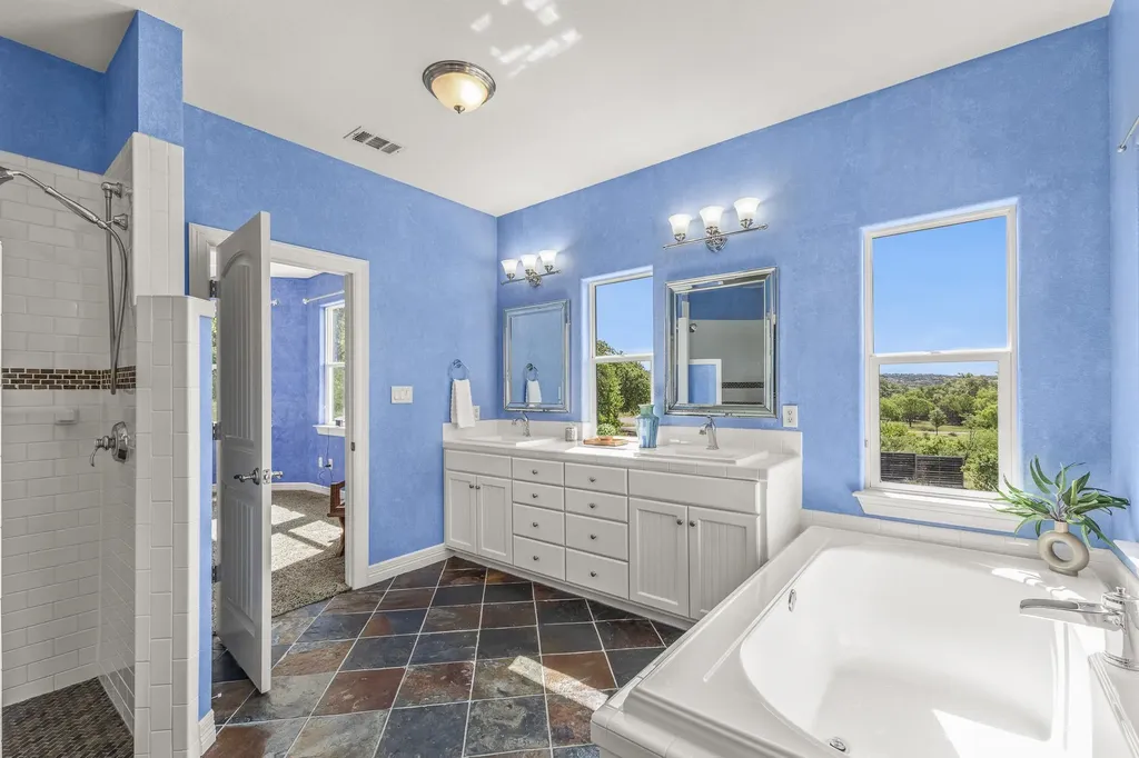 23802 Oscar Road Spicewood TX 78669