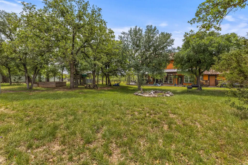 23802 Oscar Road Spicewood TX 78669