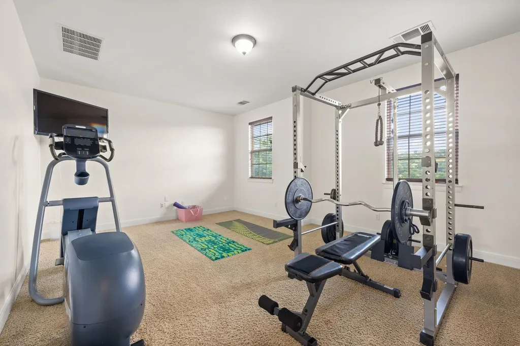 1301 Lions Lair Leander TX 78641
