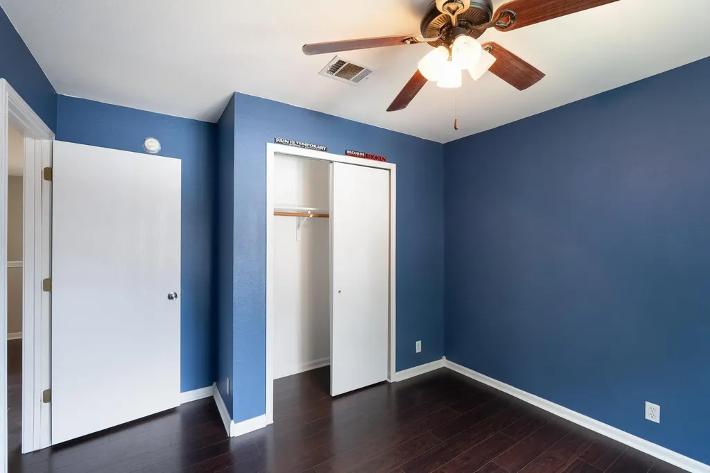 3003 Meadow Lane Taylor TX 76574
