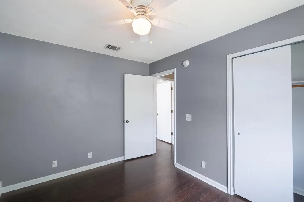3003 Meadow Lane Taylor TX 76574