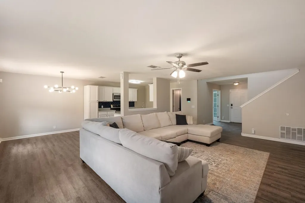 3003 Meadow Lane Taylor TX 76574