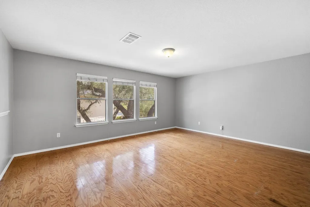 610 Haleys Cove Leander TX 78641