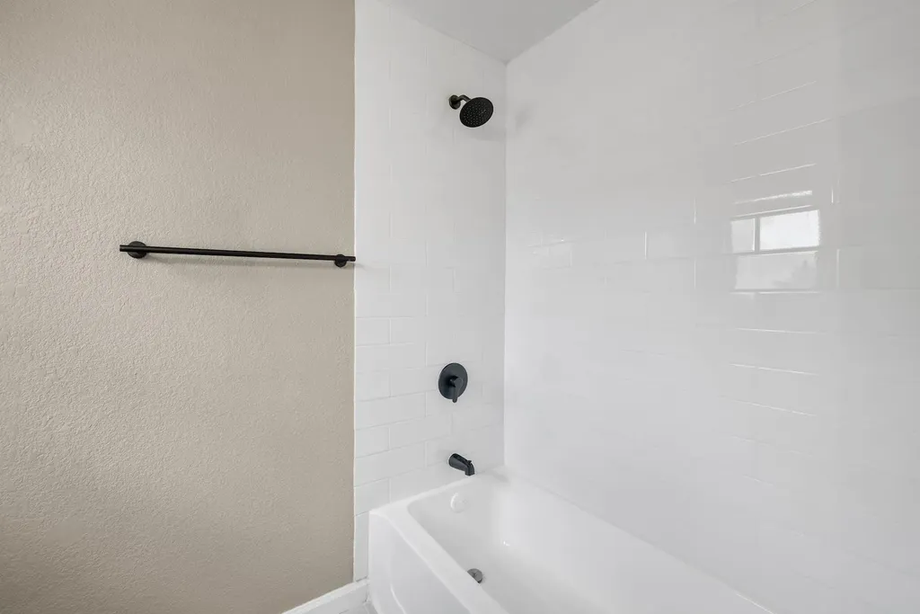 610 Haleys Cove Leander TX 78641