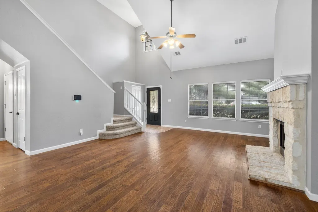 610 Haleys Cove Leander TX 78641