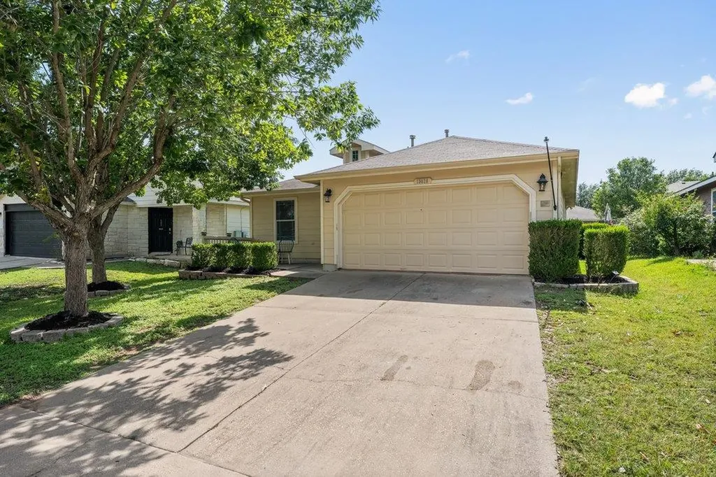 13020 Jelly Palm Trail Elgin TX 78621