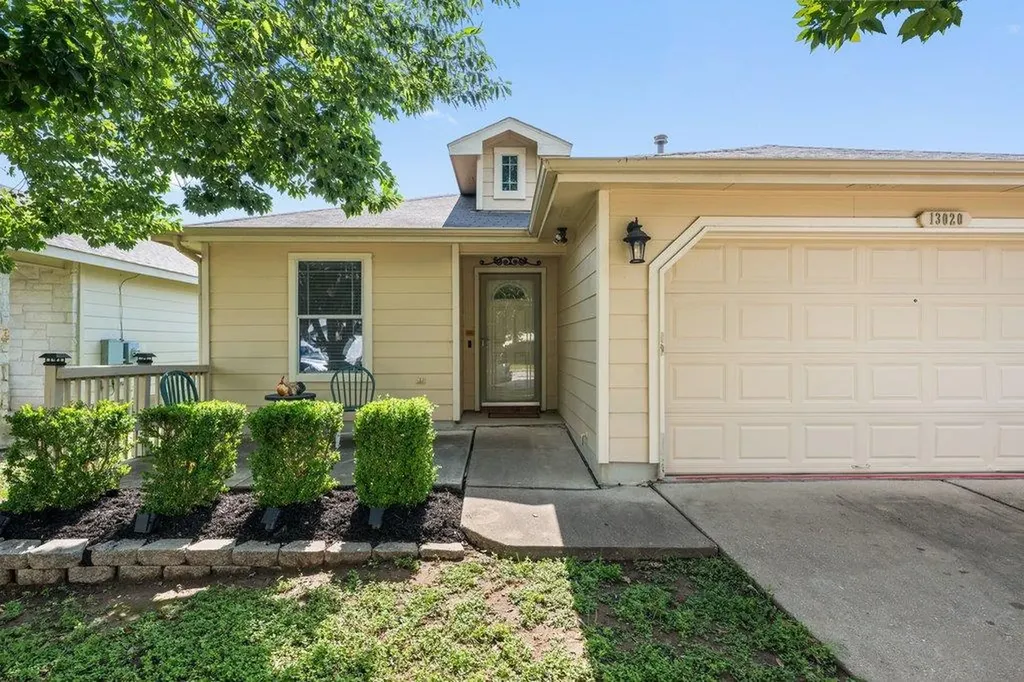 13020 Jelly Palm Trail Elgin TX 78621