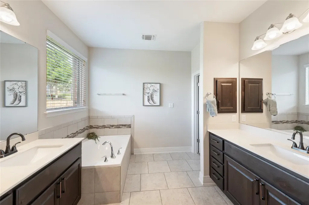 953 Vista Gardens Drive Buda TX 78610