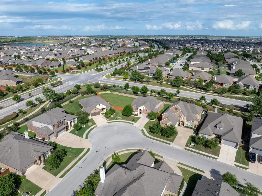 953 Vista Gardens Drive Buda TX 78610