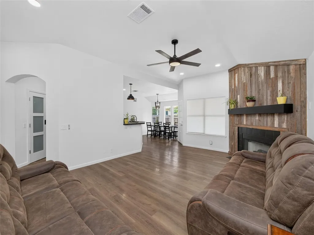 105 Dogwood Drive Georgetown TX 78626