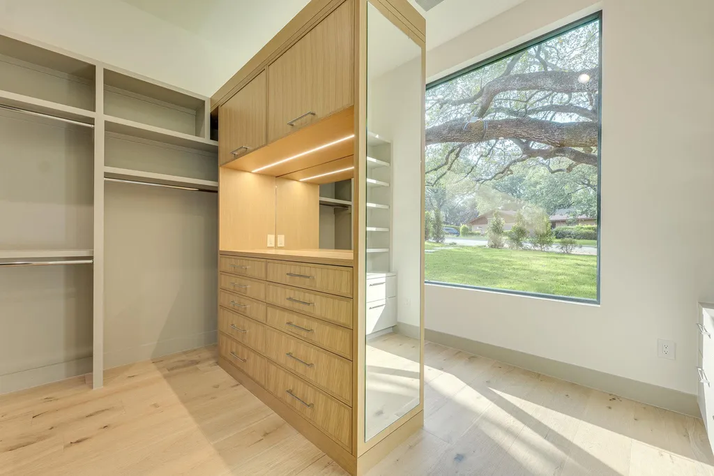 405 Honeycomb Ridge Austin TX 78746