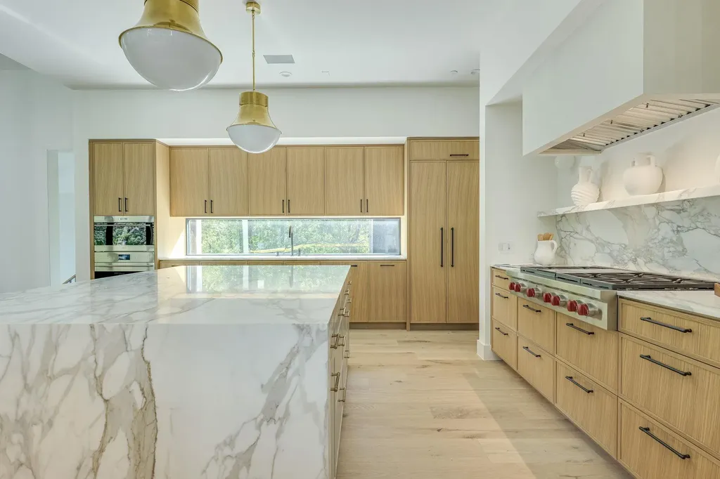 405 Honeycomb Ridge Austin TX 78746