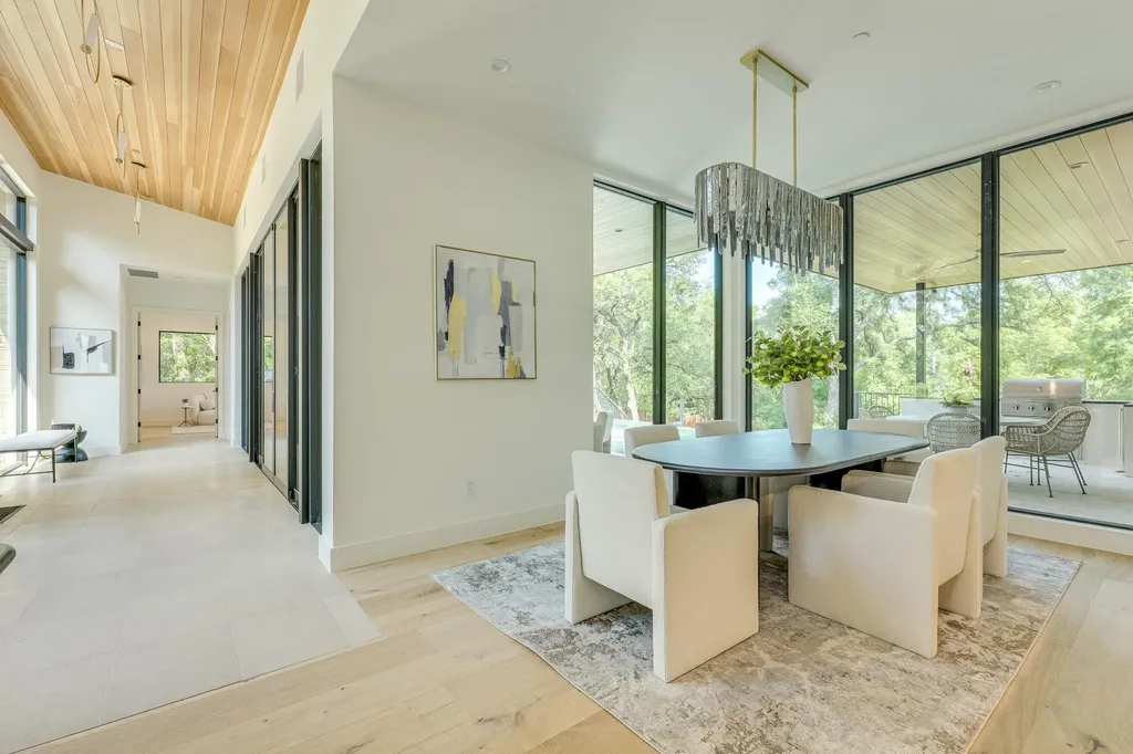 405 Honeycomb Ridge Austin TX 78746