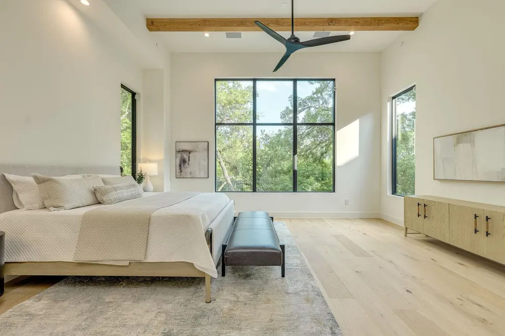 405 Honeycomb Ridge Austin TX 78746