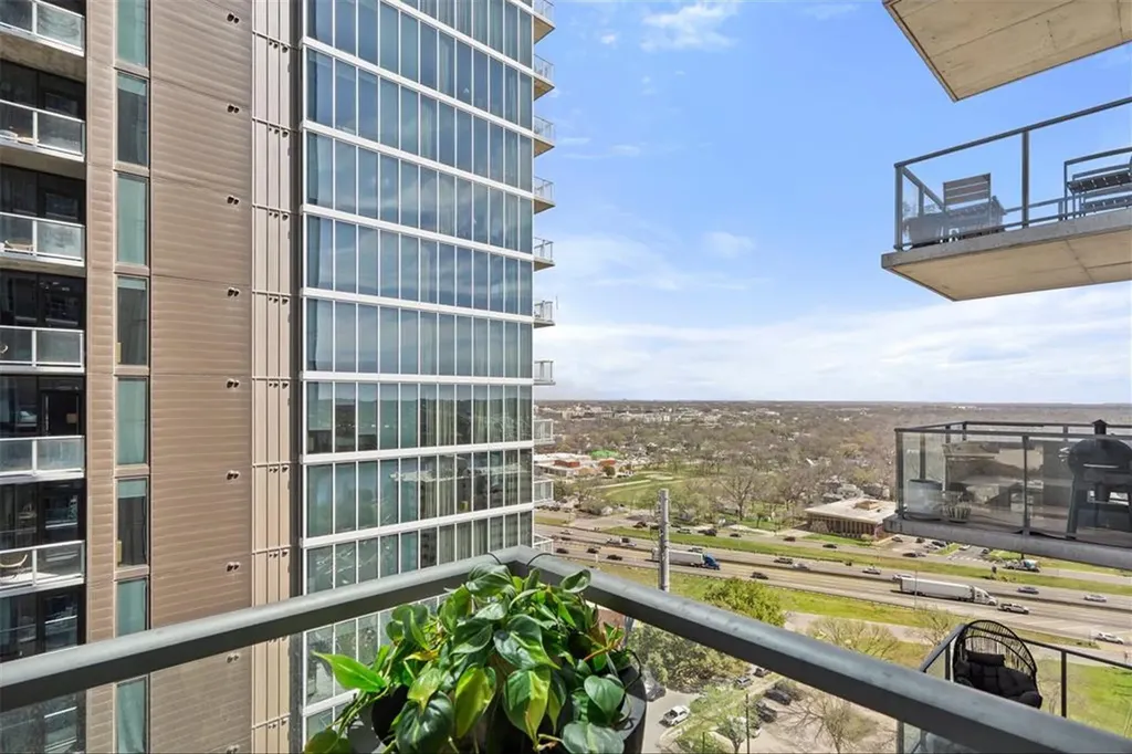 44 East Avenue Austin TX 78701