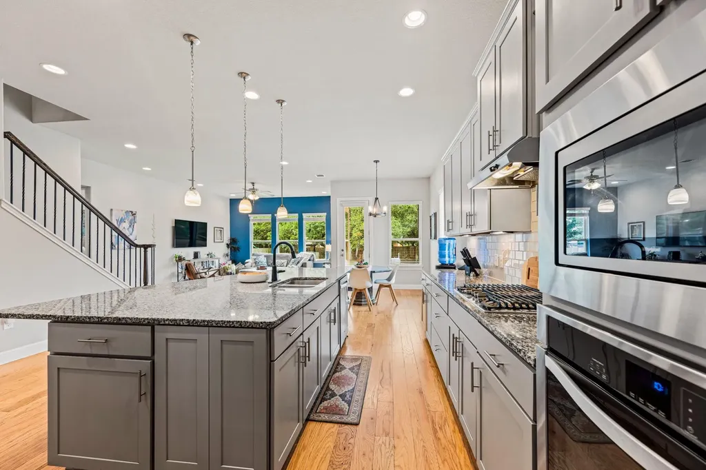 108 Redtail Lane Leander TX 78641