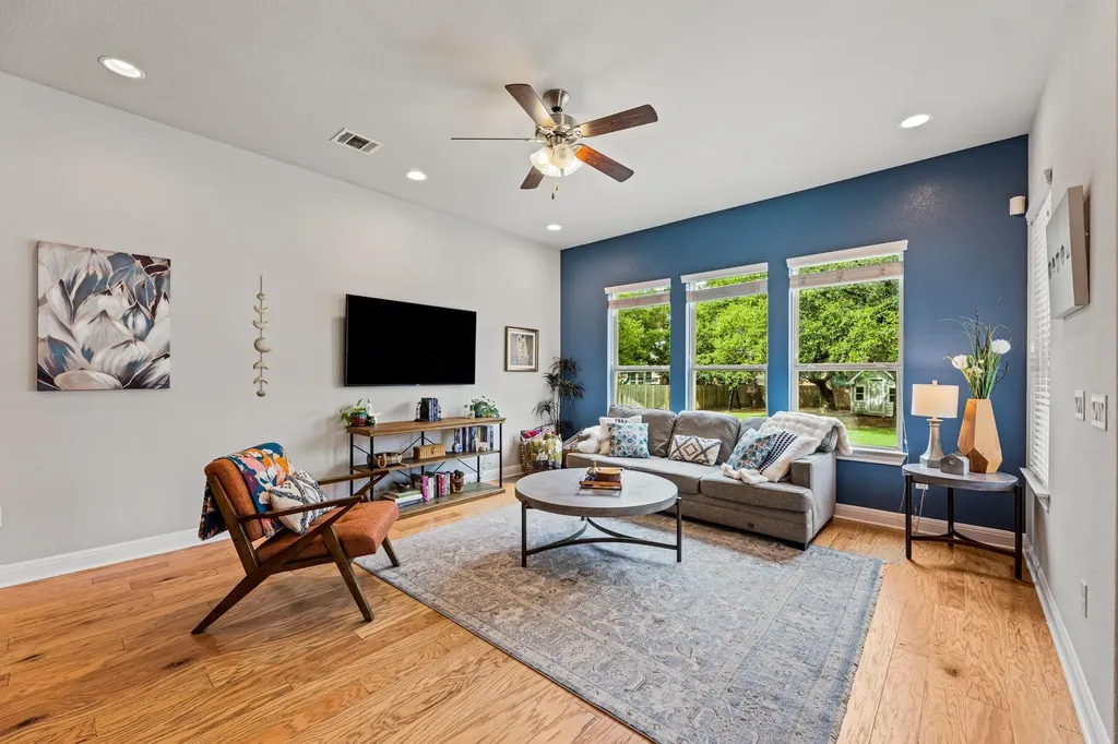 108 Redtail Lane Leander TX 78641