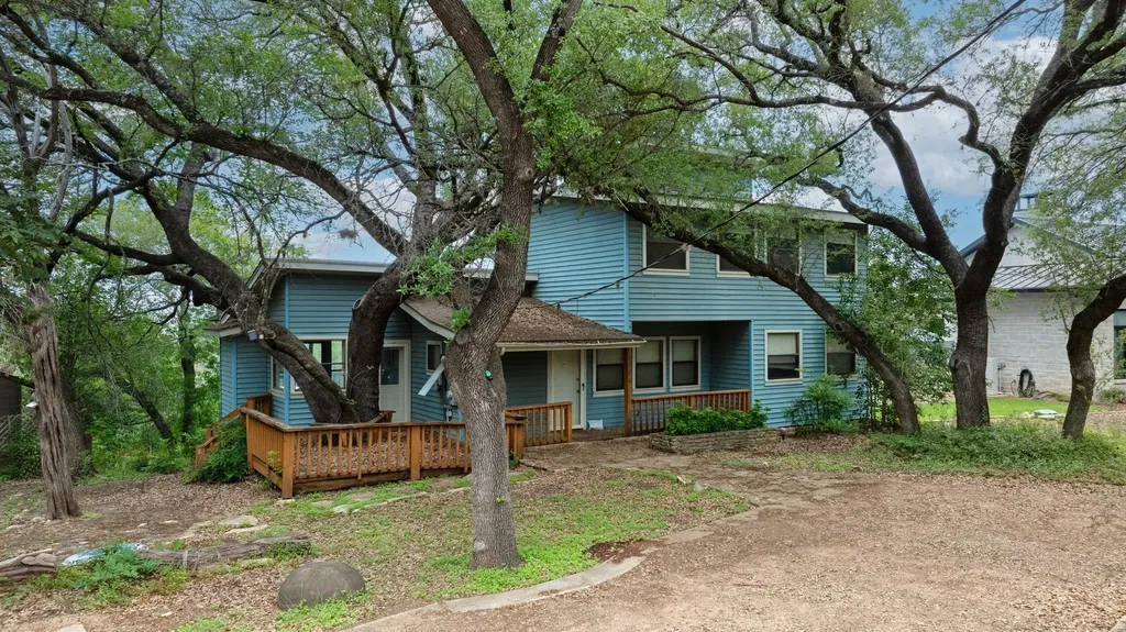 1004 Linscomb Drive Austin TX 78734