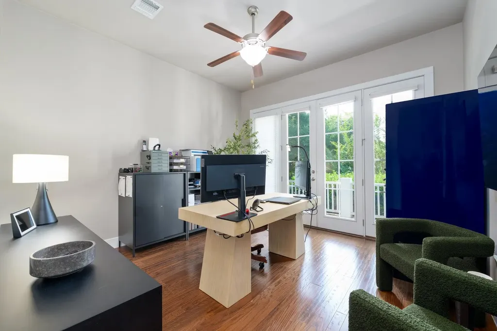 1004 E 13th Street Austin TX 78702