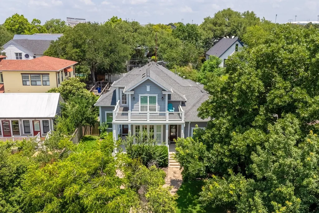 1004 E 13th Street Austin TX 78702