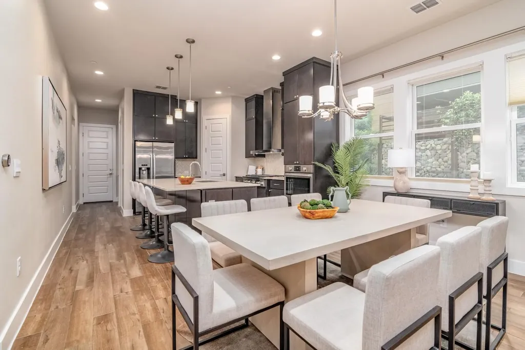 4202 Wayfarer Way Austin TX 78731