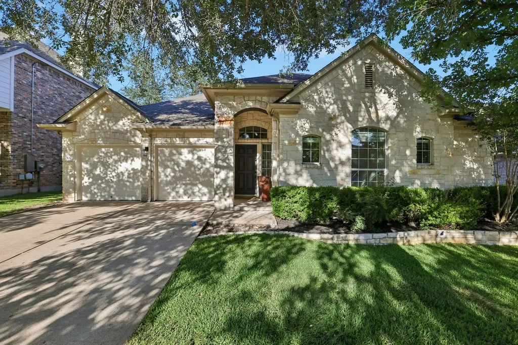 1017 Horseback Hollow Austin TX 78732