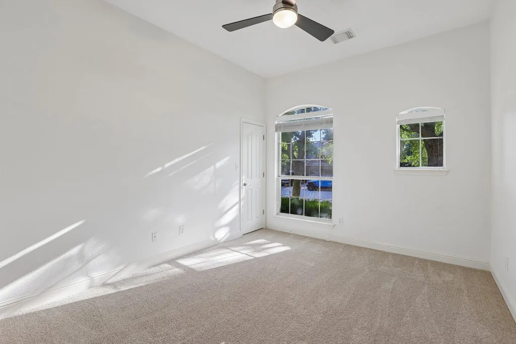 1017 Horseback Hollow Austin TX 78732