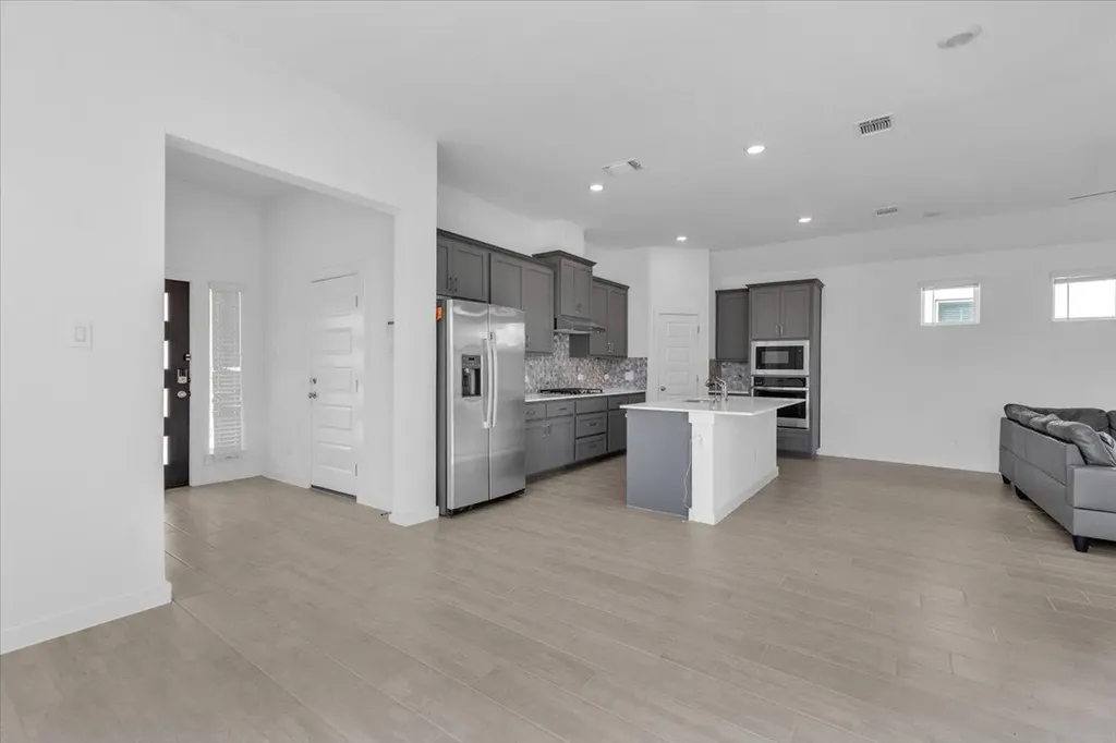12620 Penguin Path Manor TX 78653
