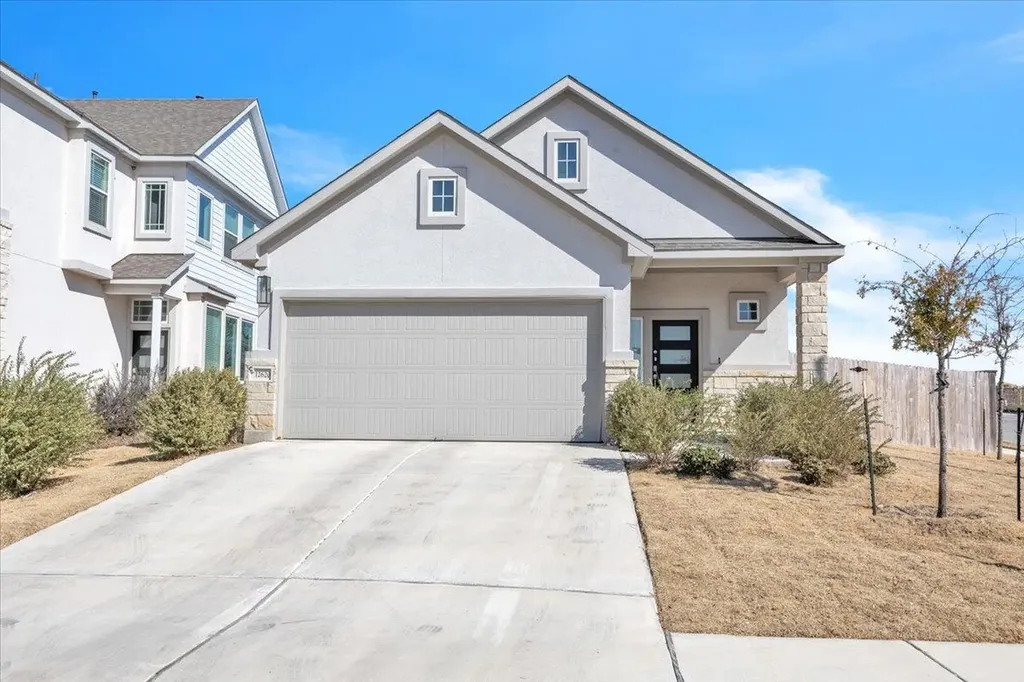12620 Penguin Path Manor TX 78653