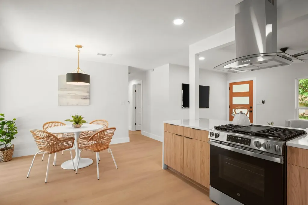 5713 Glenhollow Path Austin TX 78745