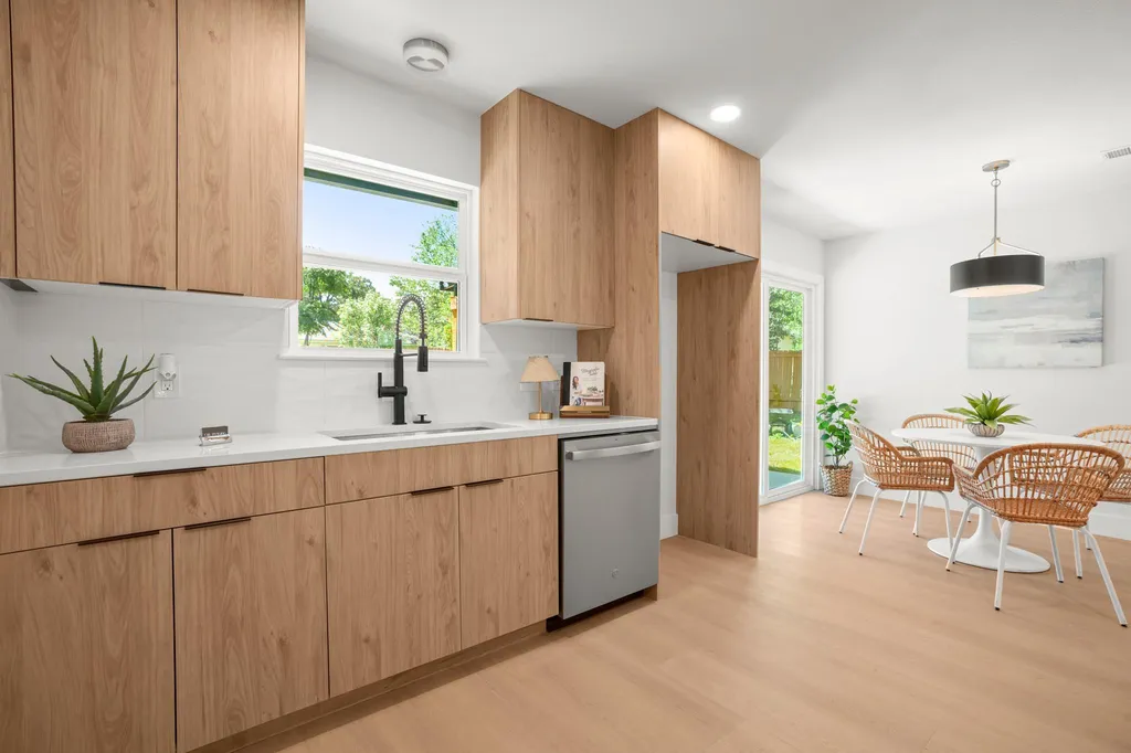 5713 Glenhollow Path Austin TX 78745