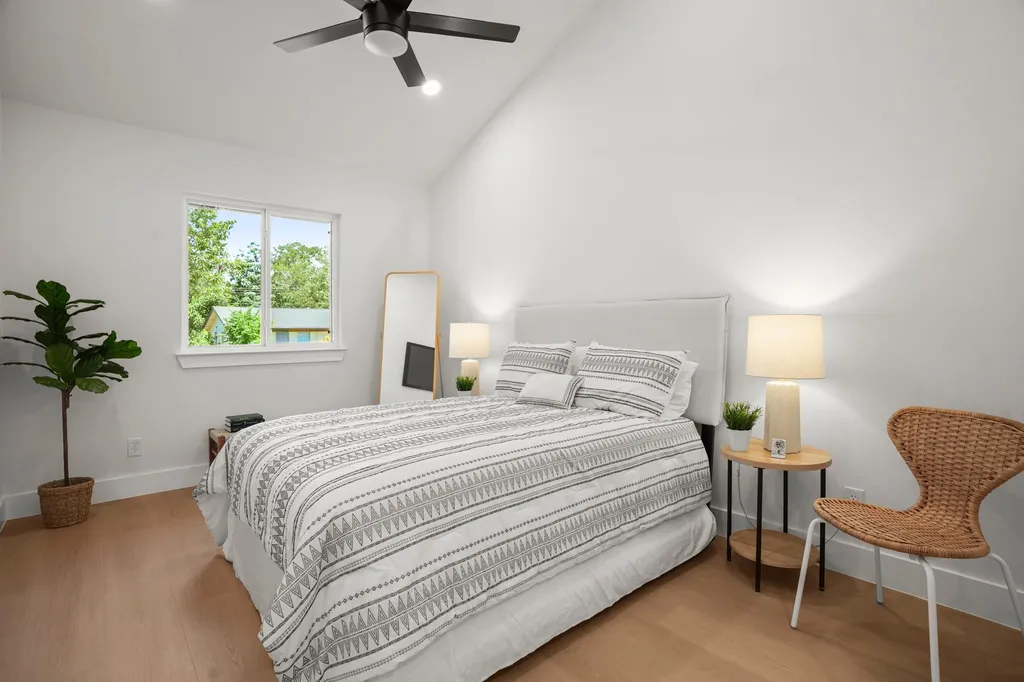 5713 Glenhollow Path Austin TX 78745