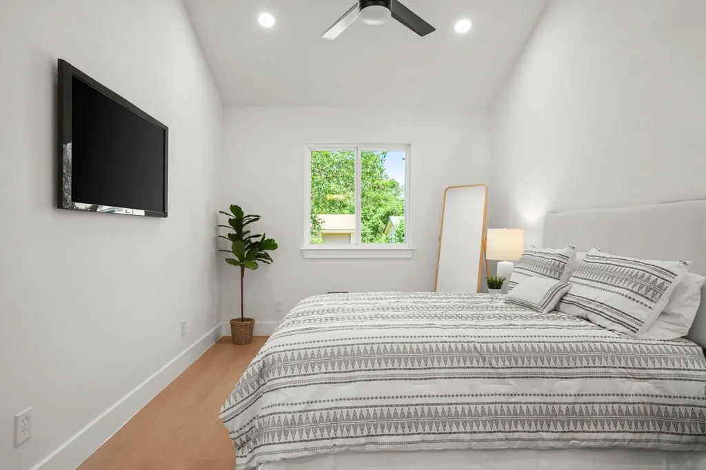 5713 Glenhollow Path Austin TX 78745